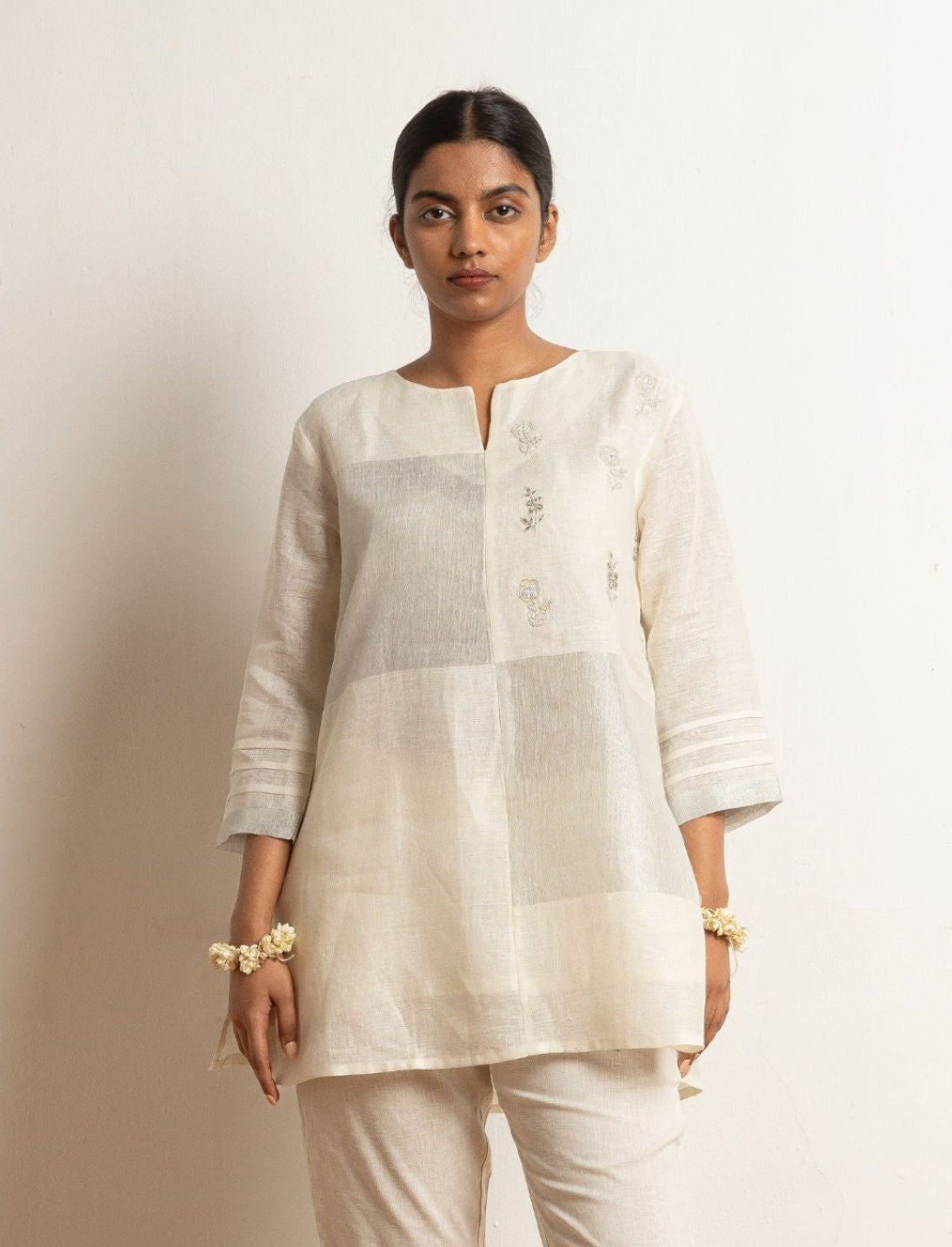 Charcoal Grey Zari Linen Set