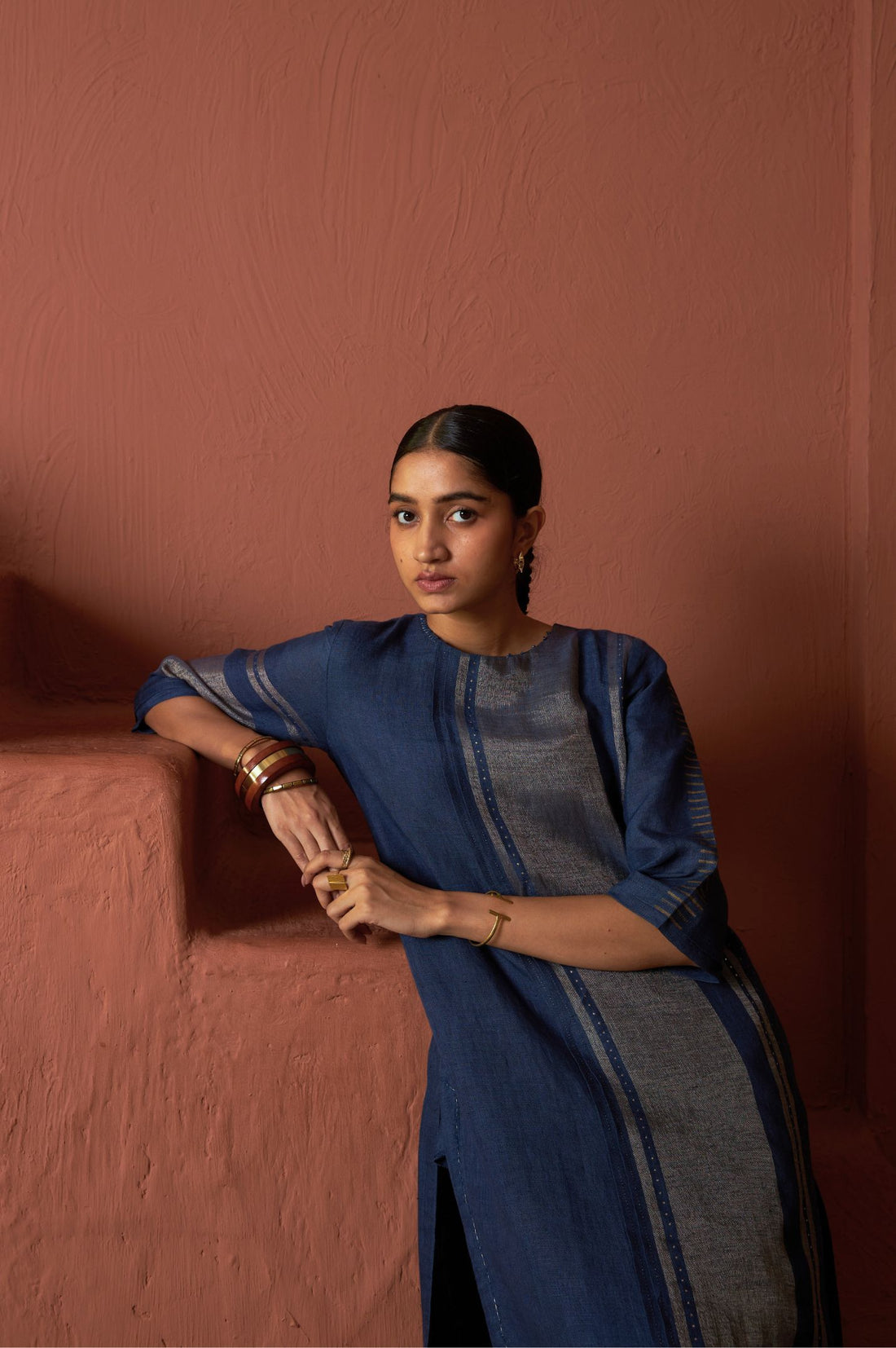 Navy Zari Linen Set with Badla