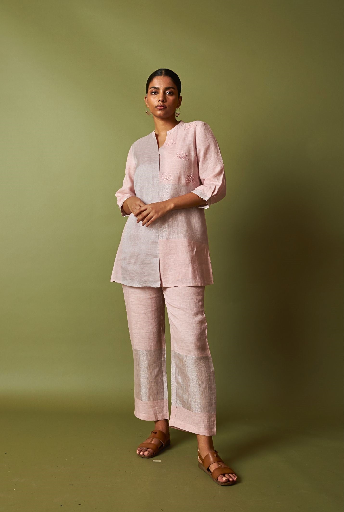 Sliver Zari Linen Set with Handwork