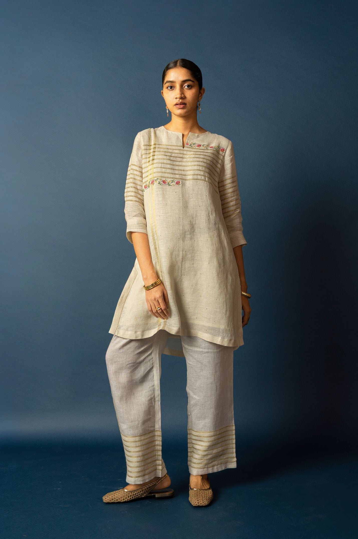 Off White Gold Zari Set