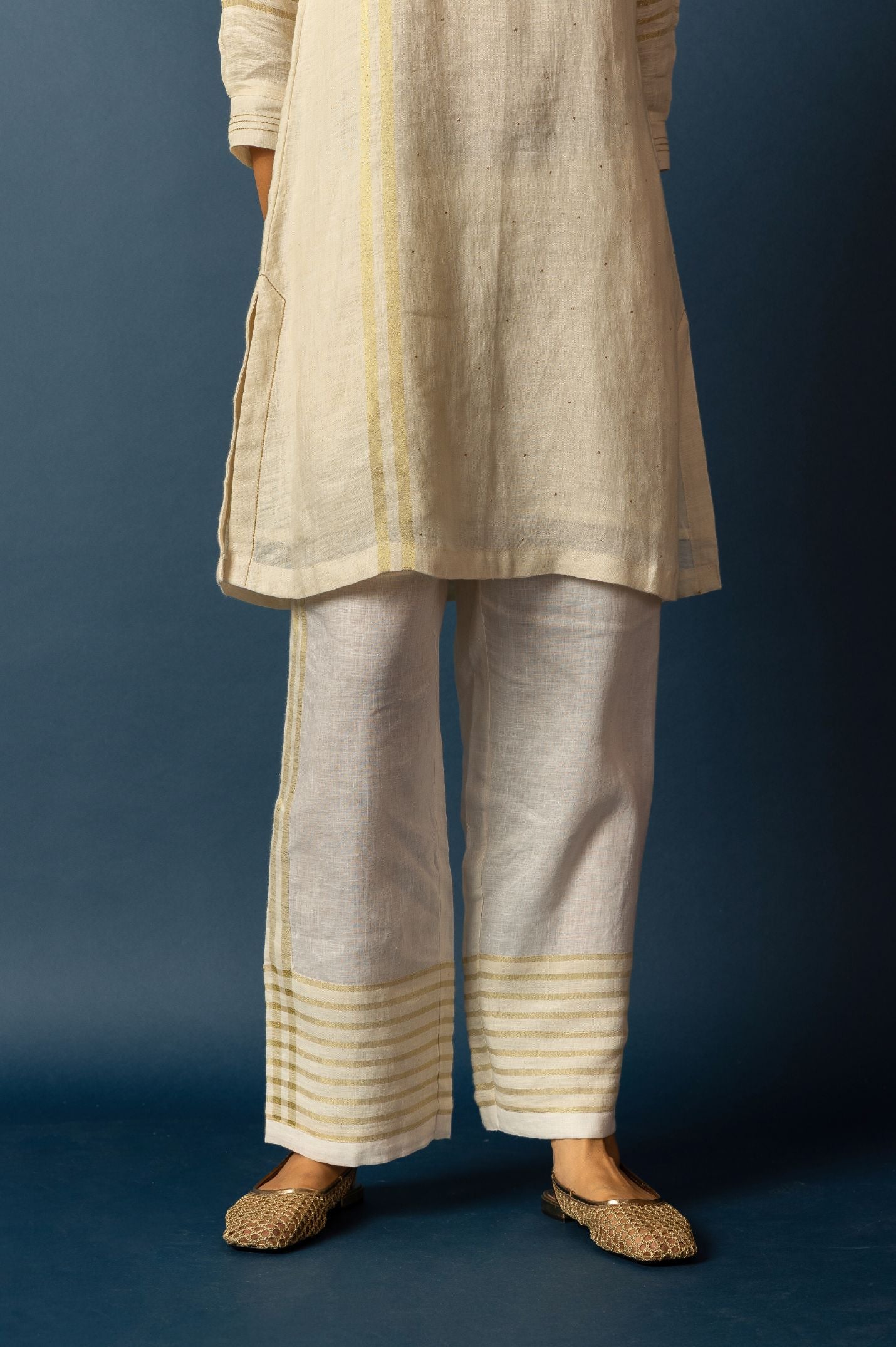 Off White Gold Zari Set