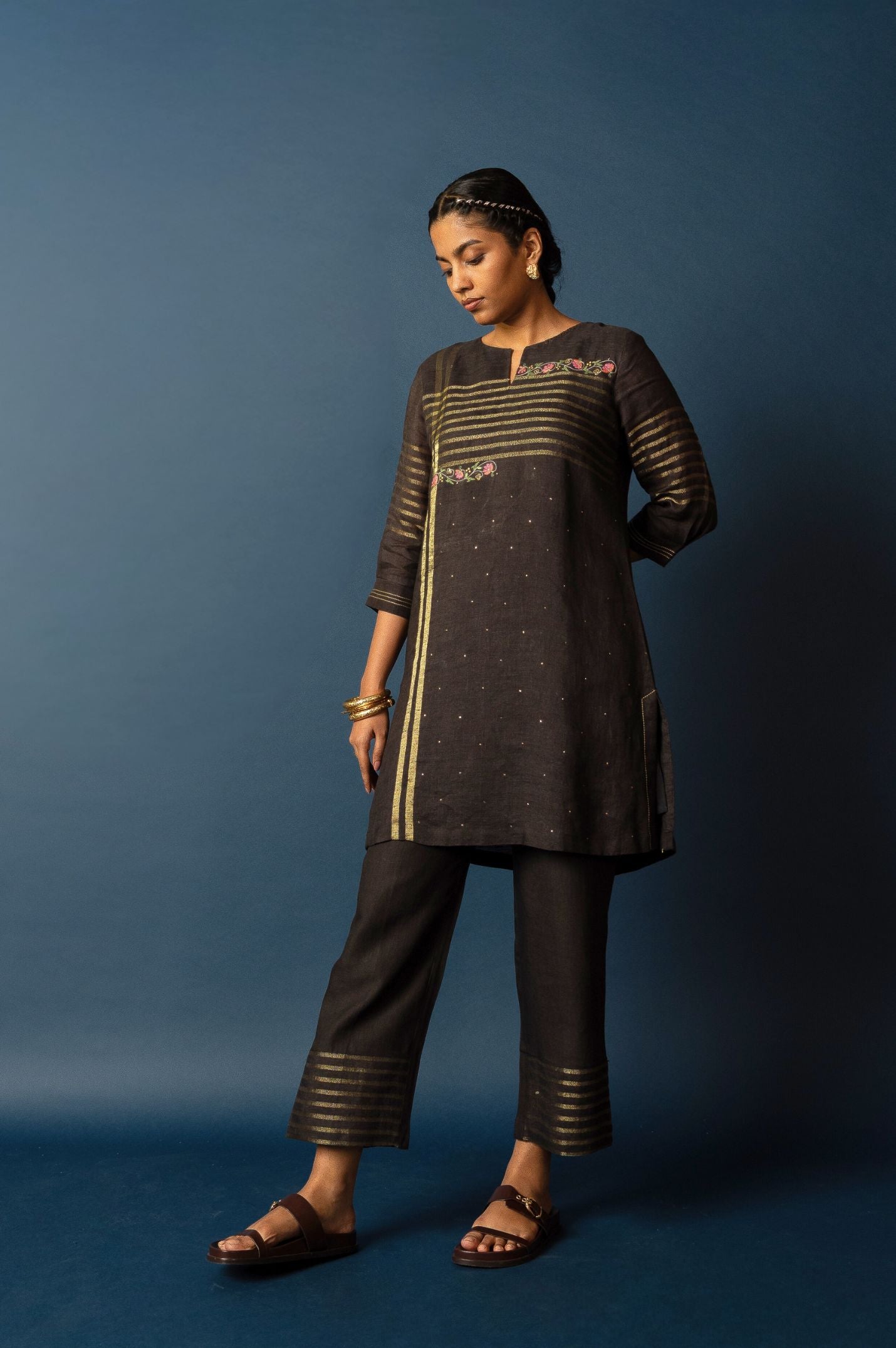 Off White Gold Zari Set