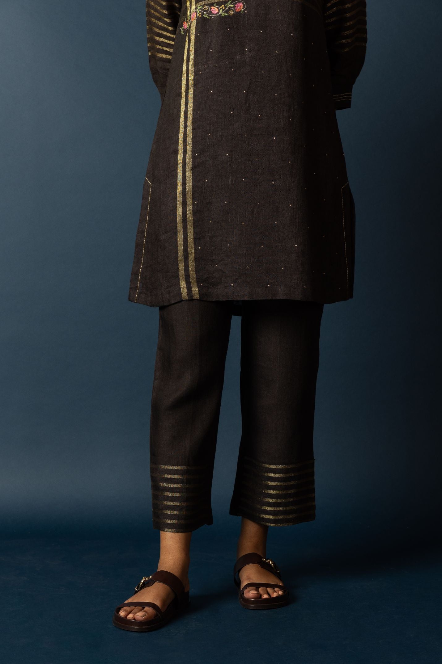 Off White Gold Zari Set