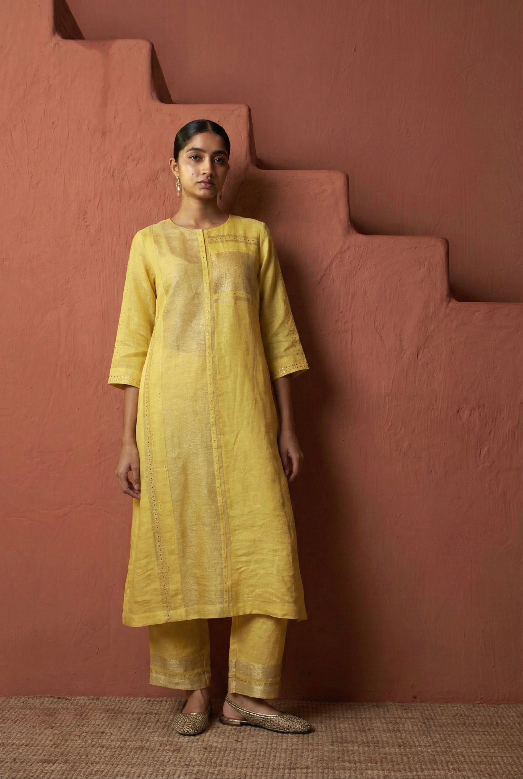 Pink Zari Linen Set with Badla