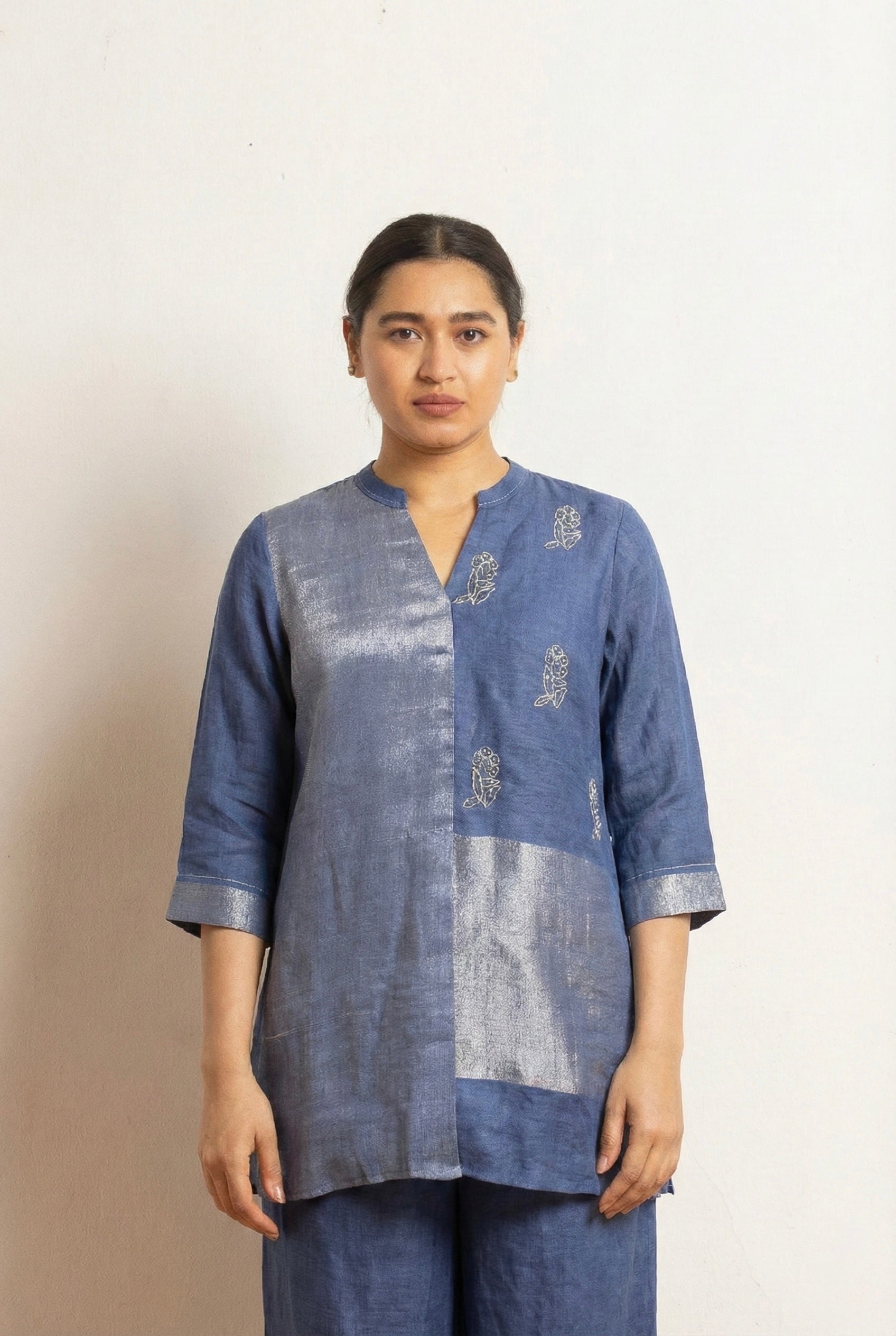 Hand Work Linen Zari Set | Oregano