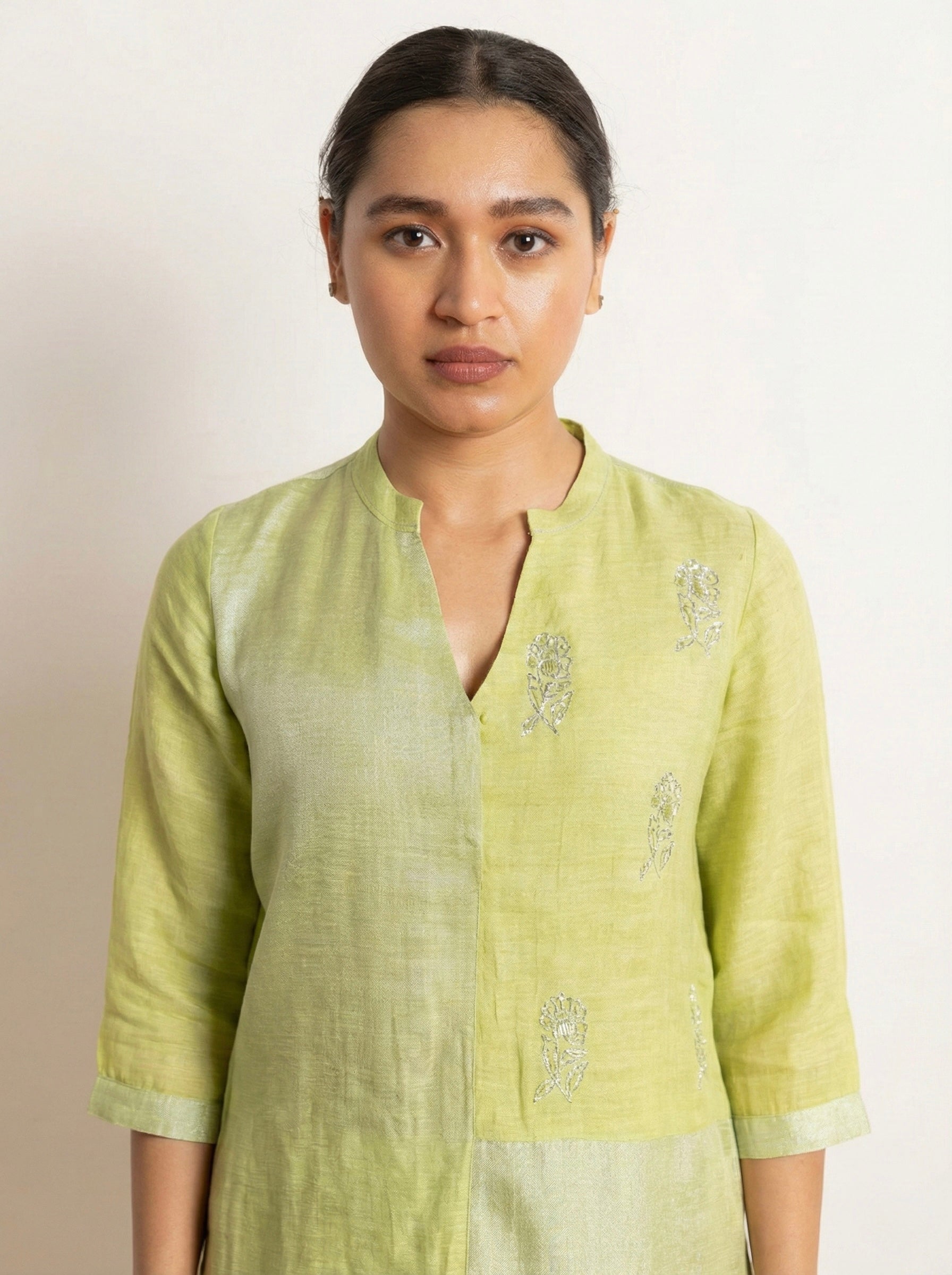 Hand Work Linen Zari Set | Oregano