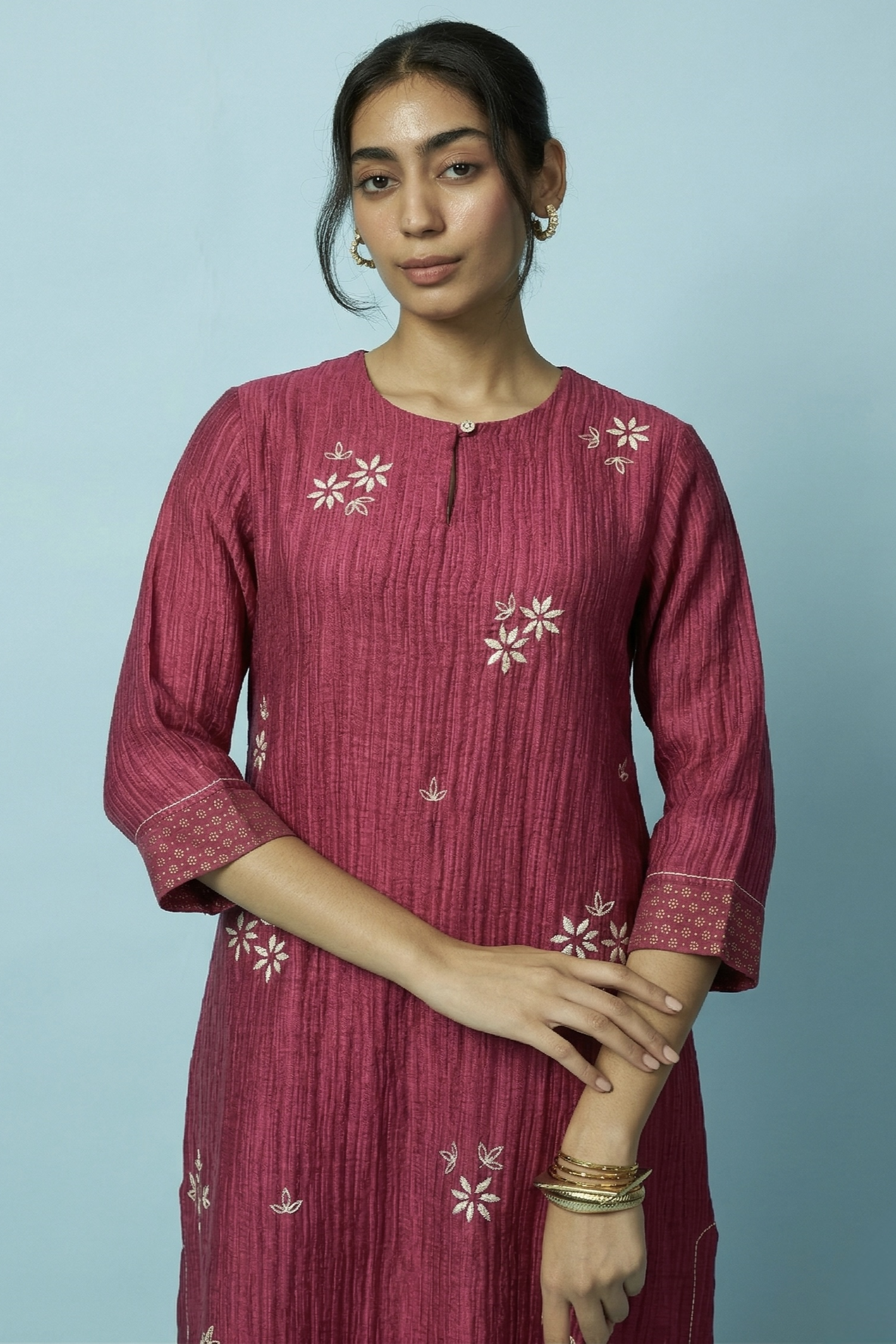 Textured Silk-Linen Kurta Set with Distorted Floral Embroidery | Oregano