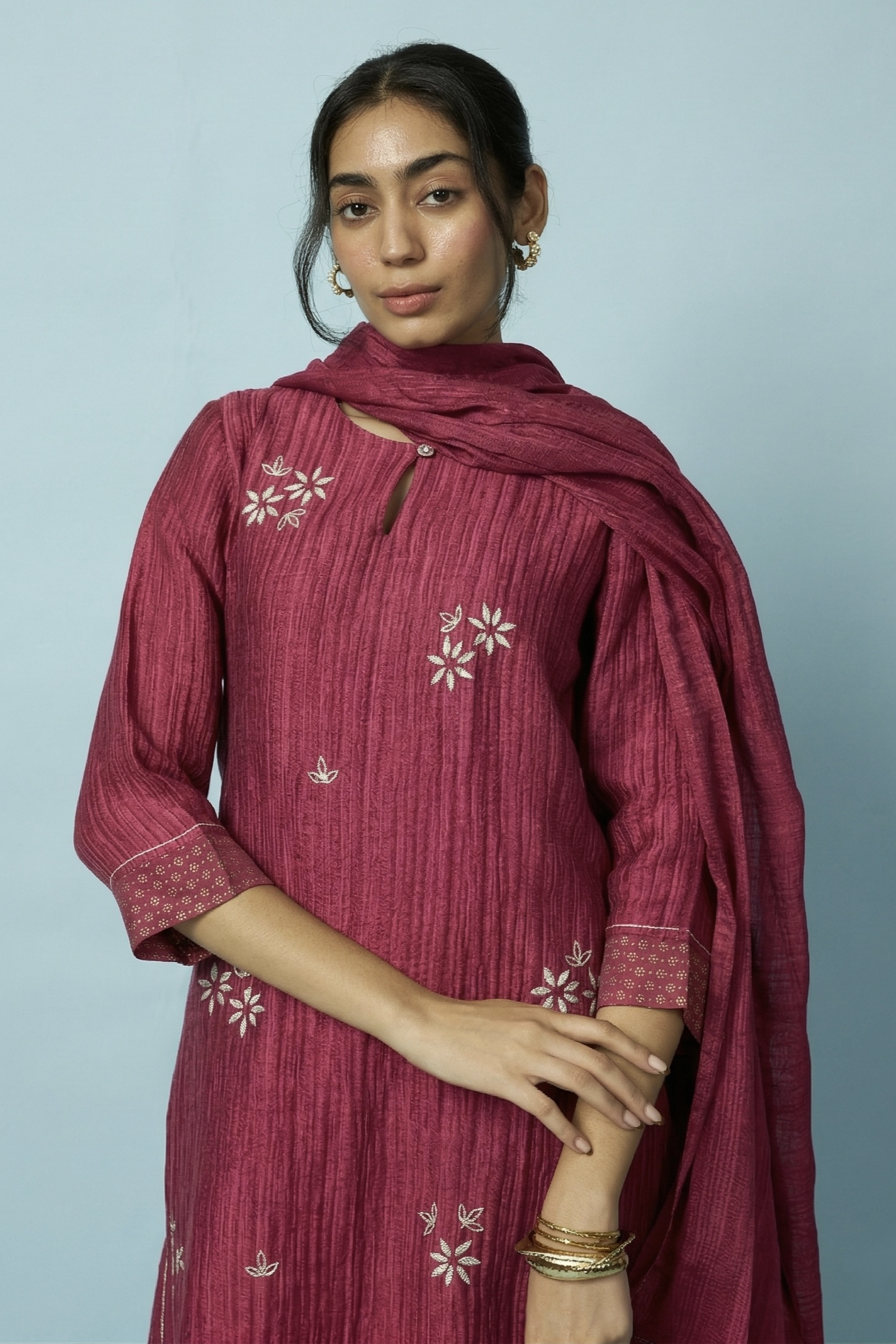 Textured Silk-Linen Kurta Set with Distorted Floral Embroidery | Oregano