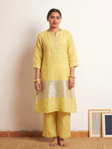 Zari Kurta Set with Pita Handwork | Oregano