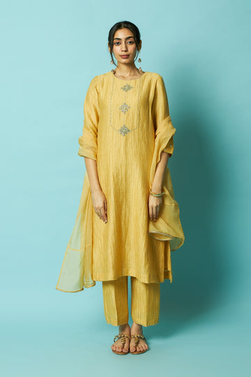 Mango Hand-Embroidered Silk Linen Kurta Set with Khat Pita Yoke | Oregano