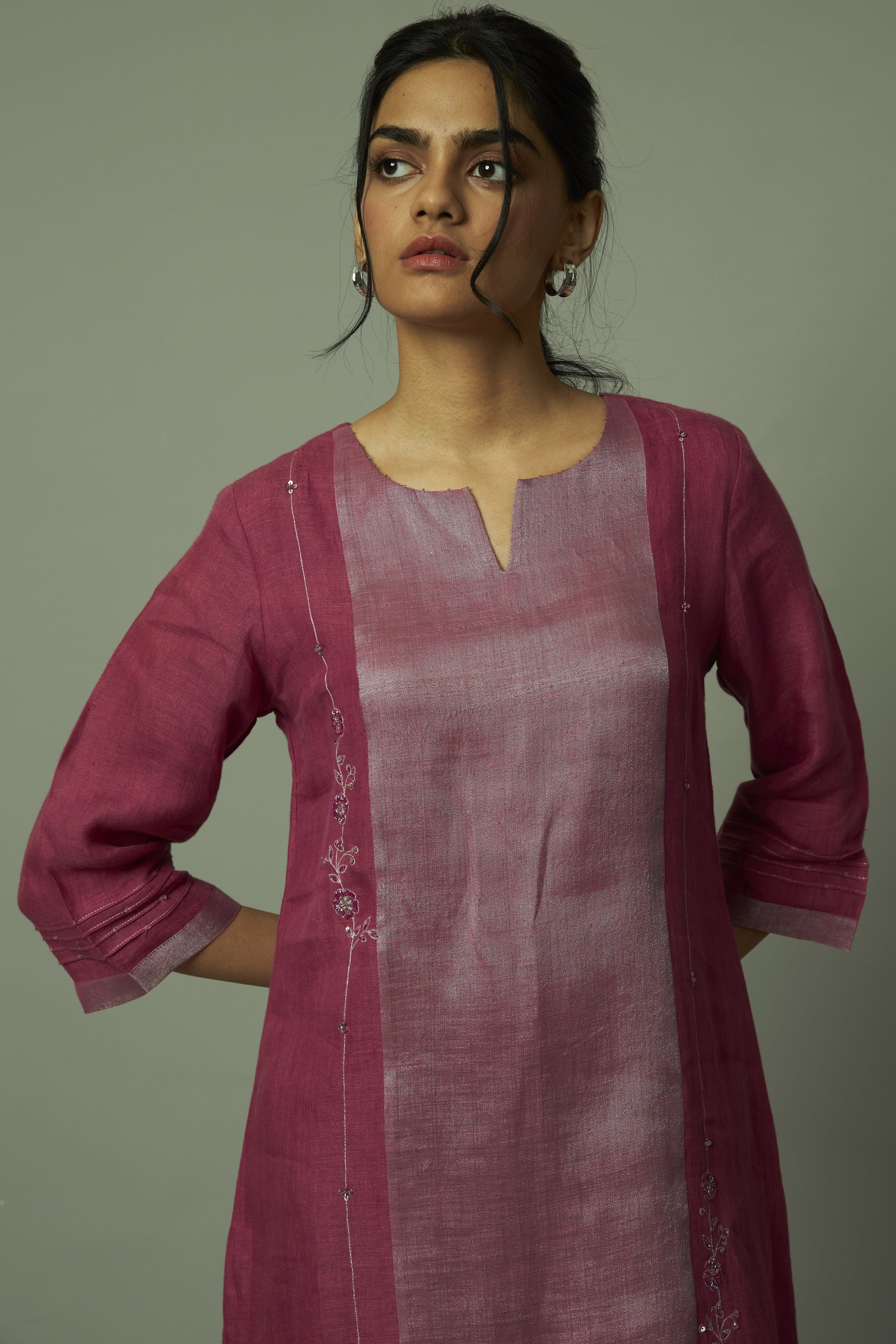 Woven Sliver Zari Panel Kurta Set with Zari Embroidered Embellishment | Oregano