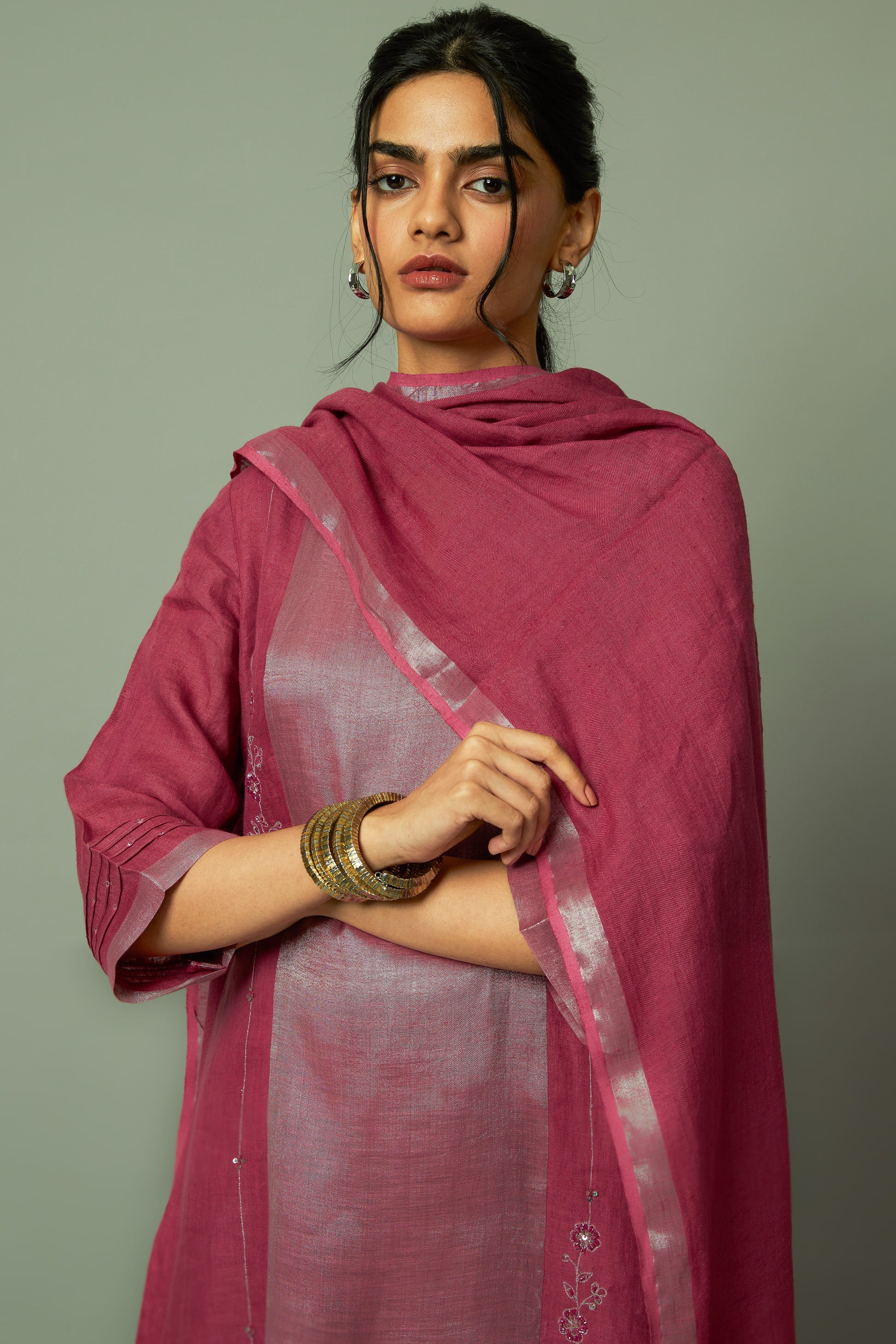 Woven Sliver Zari Panel Kurta Set with Zari Embroidered Embellishment | Oregano