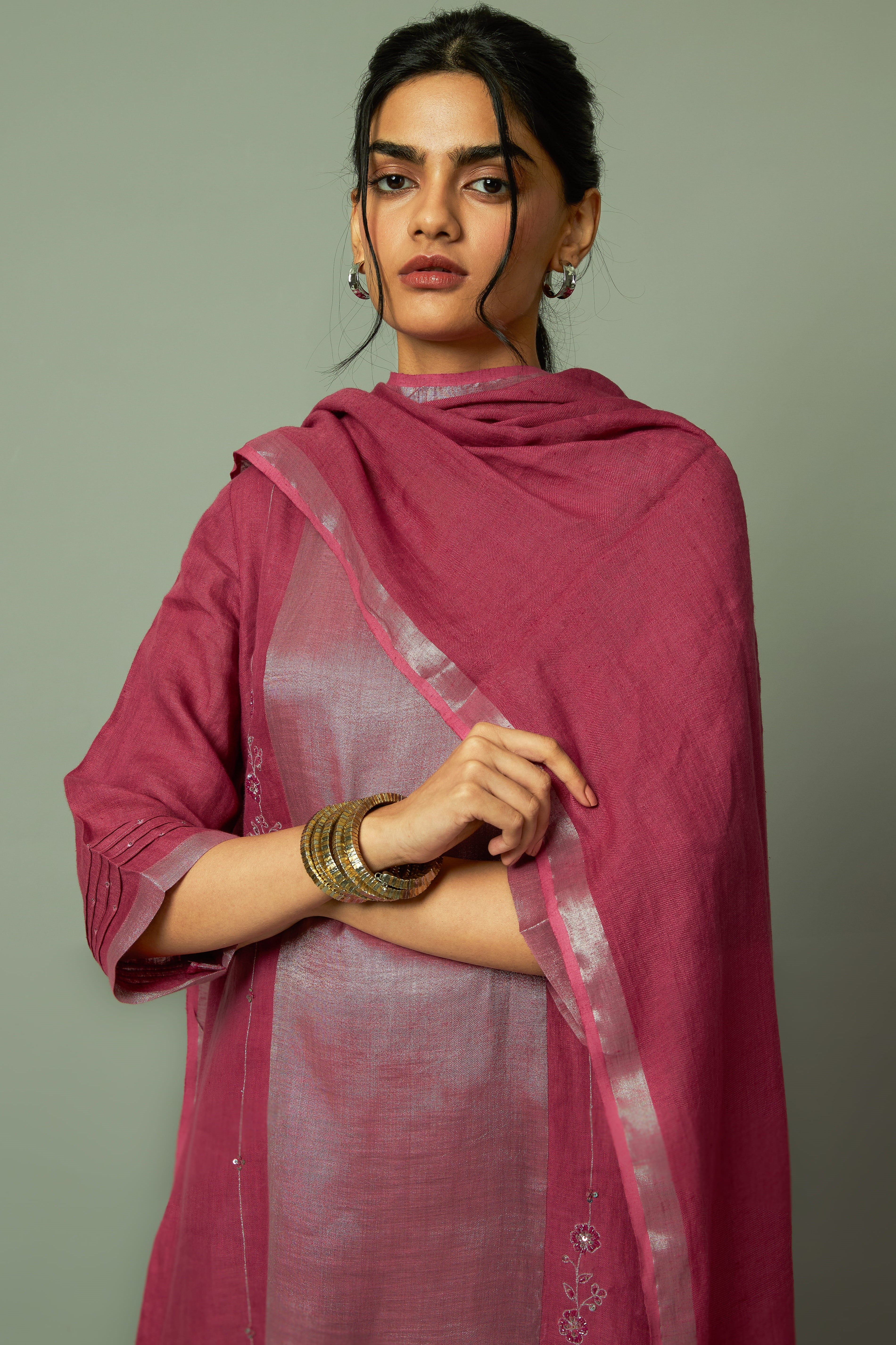 Woven Sliver Zari Panel Kurta Set with Zari Embroidered Embellishment | Oregano