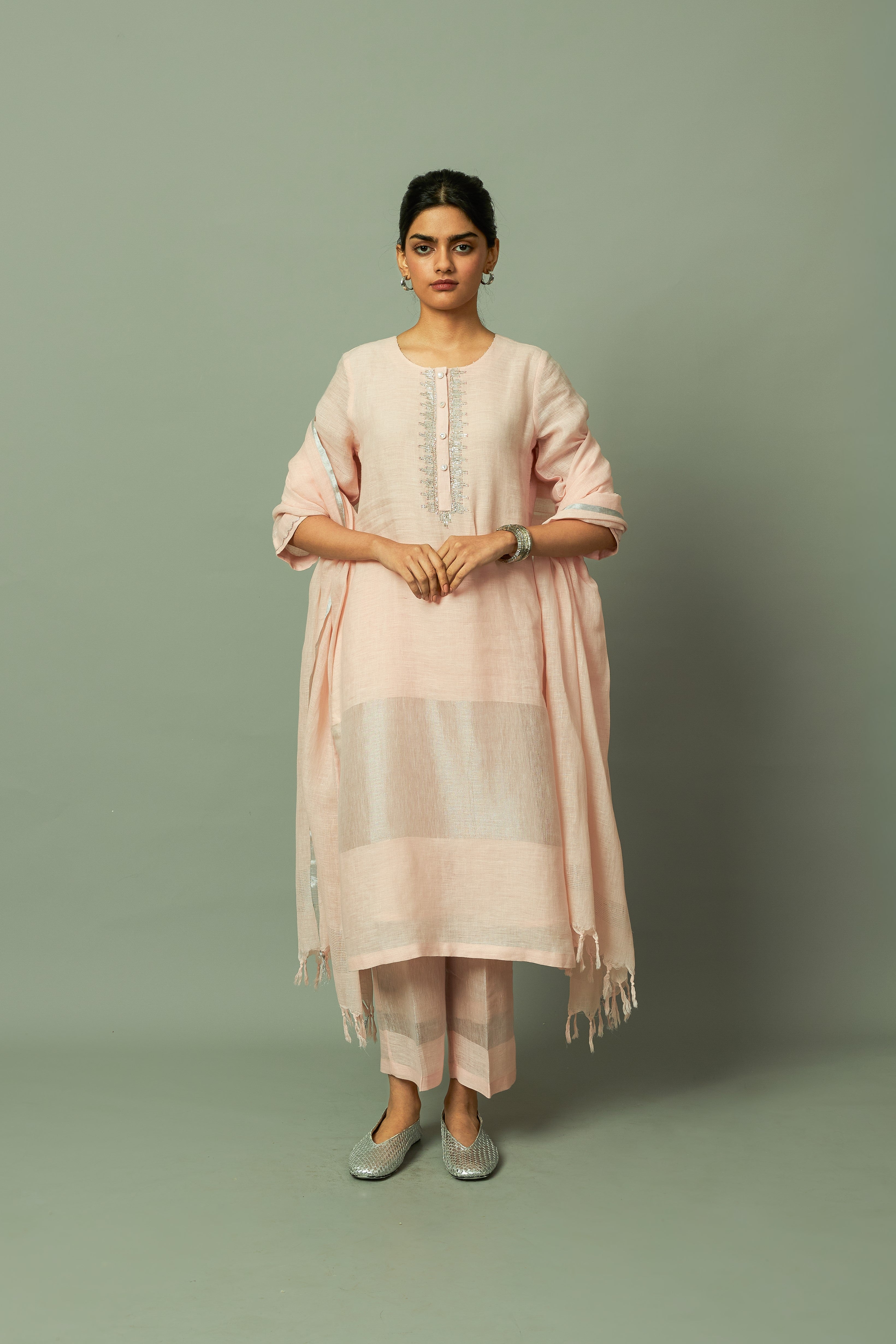 Khat Pita Work Lemon Sliver Zari Linen Kurta Set