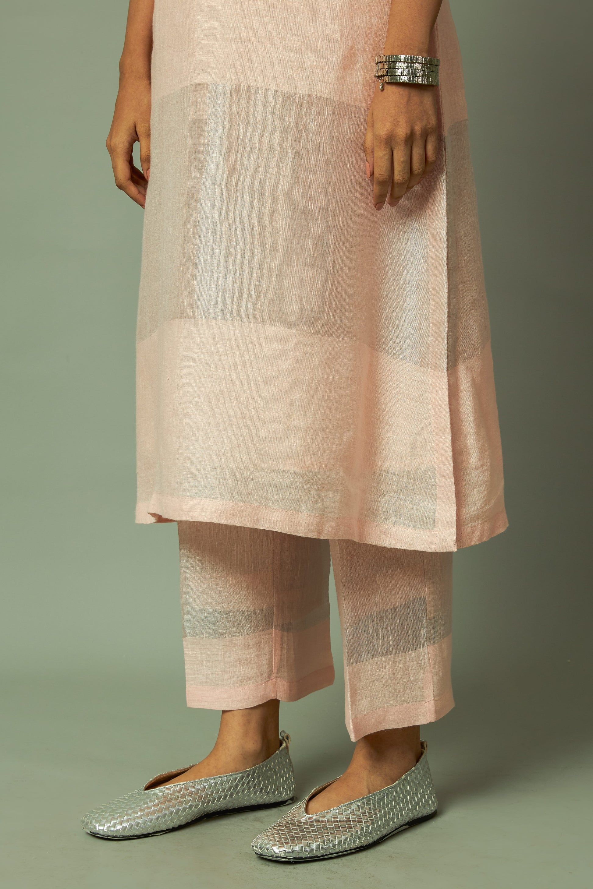 Khat Pita Work Sliver Zari Linen Kurta Set | Oregano