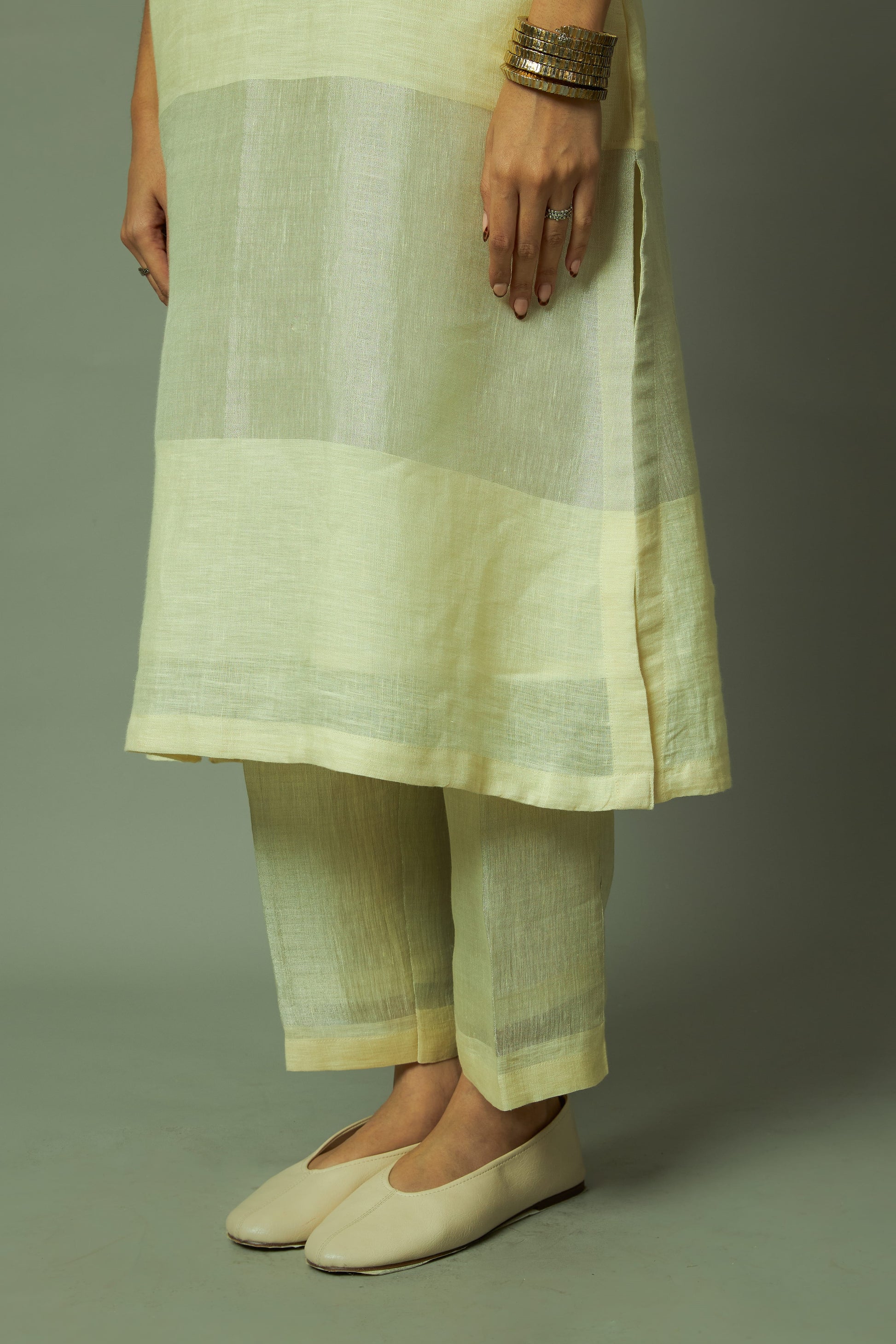Khat Pita Work Sliver Zari Linen Kurta Set | Oregano