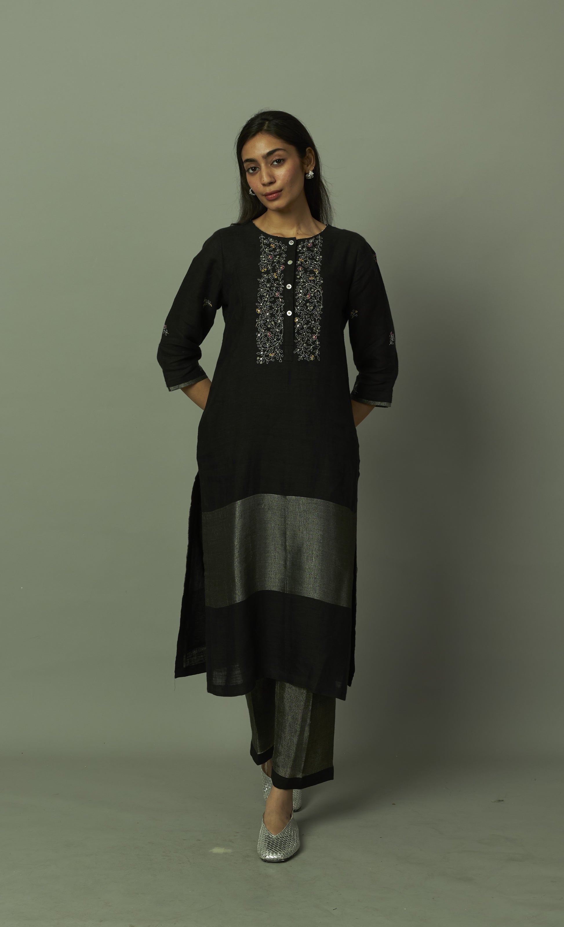 Black Zari embroidered yoke on Sliver Zari linen Kurta Set | Oregano