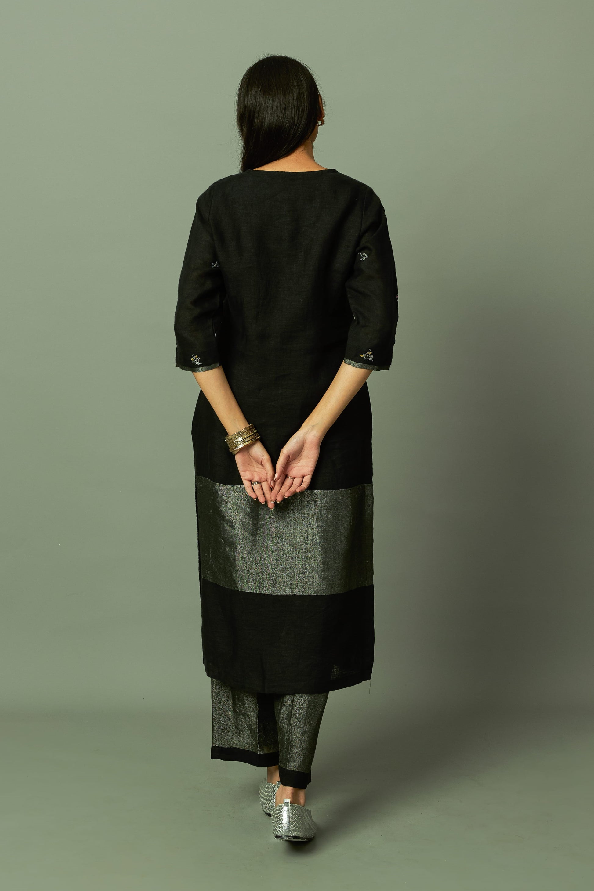 Zari embroidered yoke on Sliver Zari linen Kurta Set | Oregano