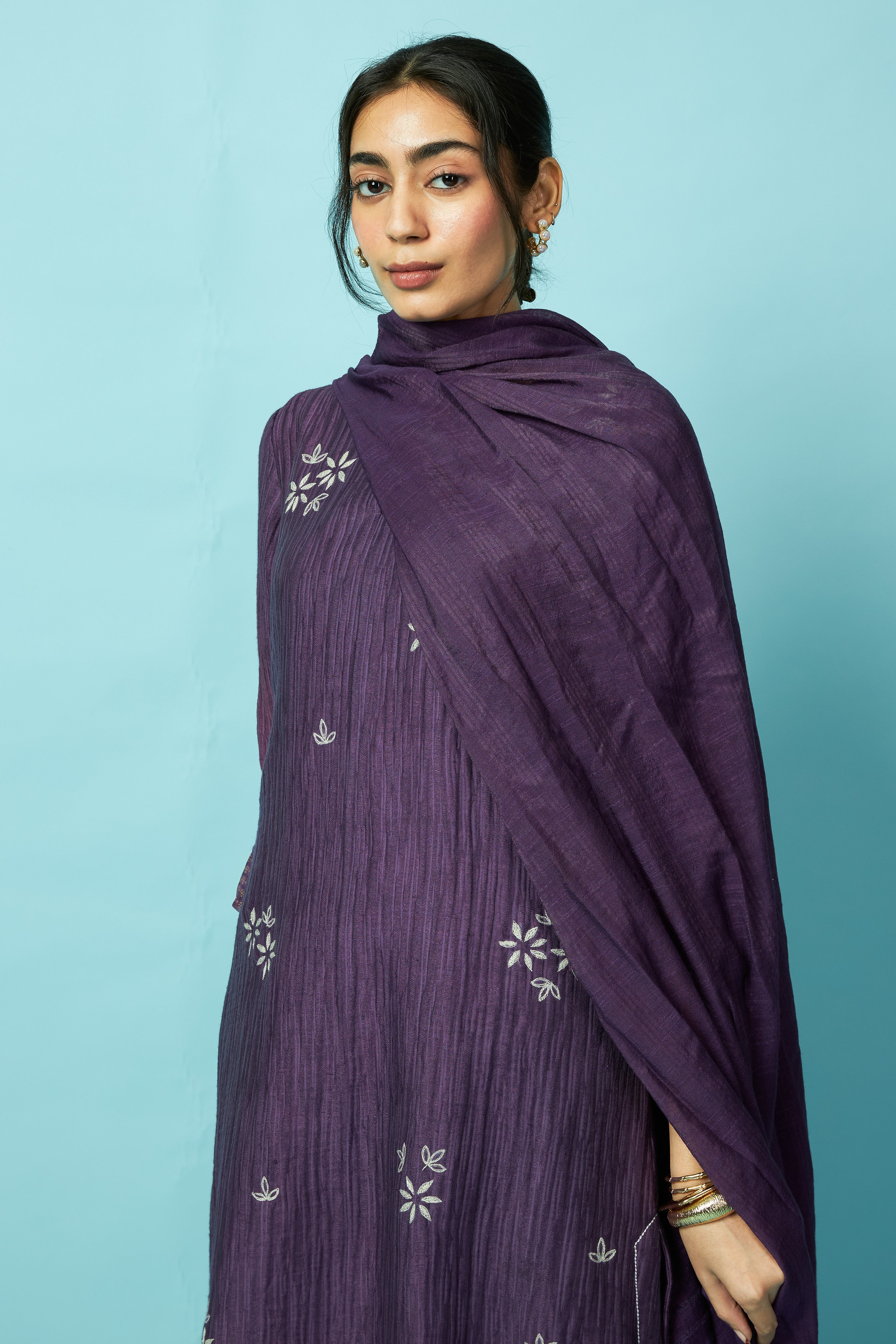 Textured Silk-Linen Kurta Set with Distorted Floral Embroidery | Oregano