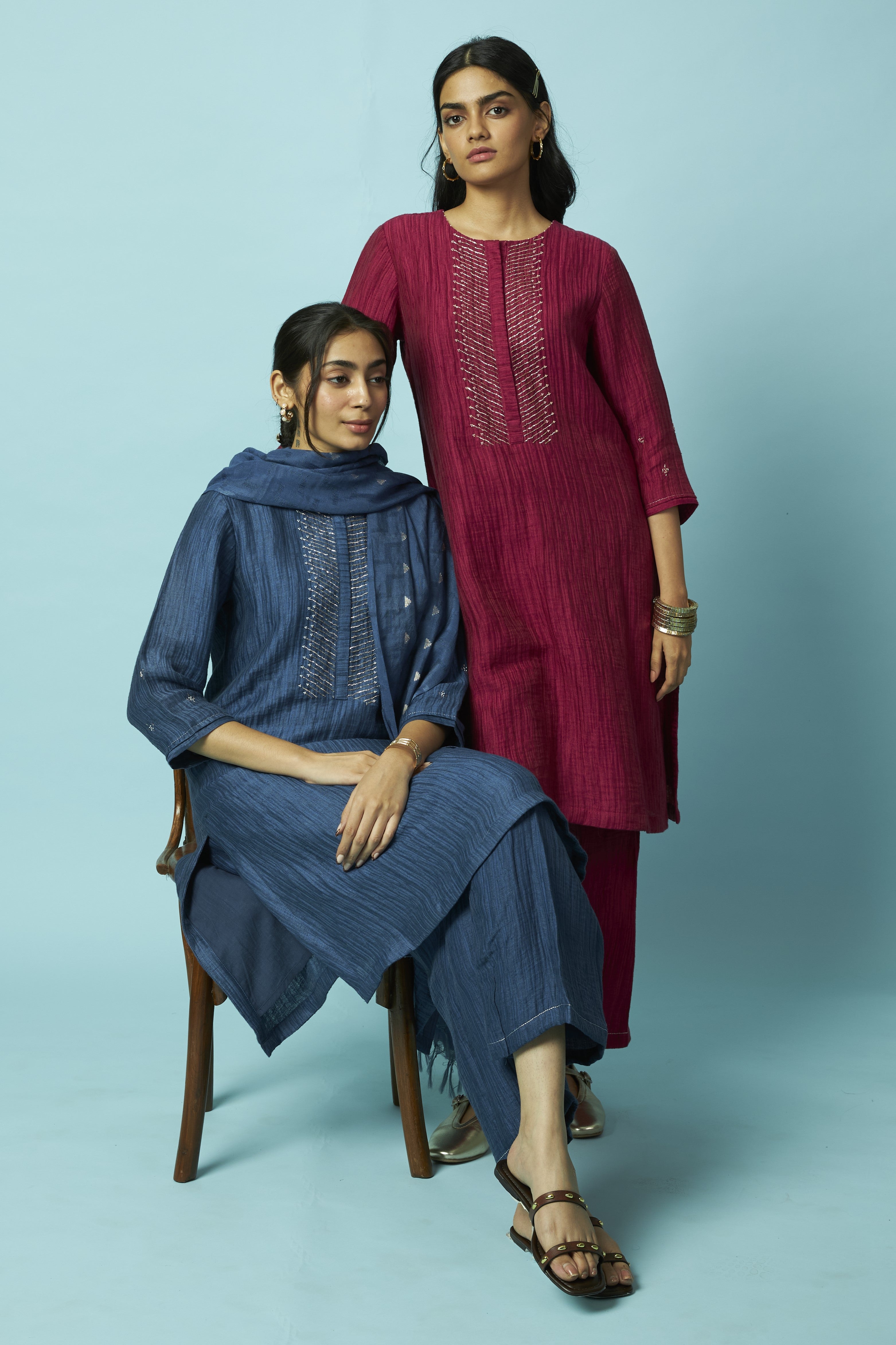 Berry Textured Silk-Linen Tunic Set with Khat Pita Placket | Oregano